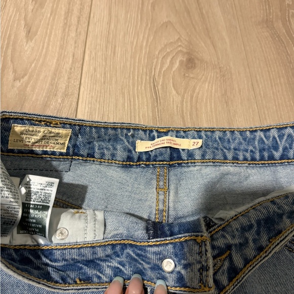 Levi's Relaxed Fit Light Blue Jeans - Picture 4 of 4